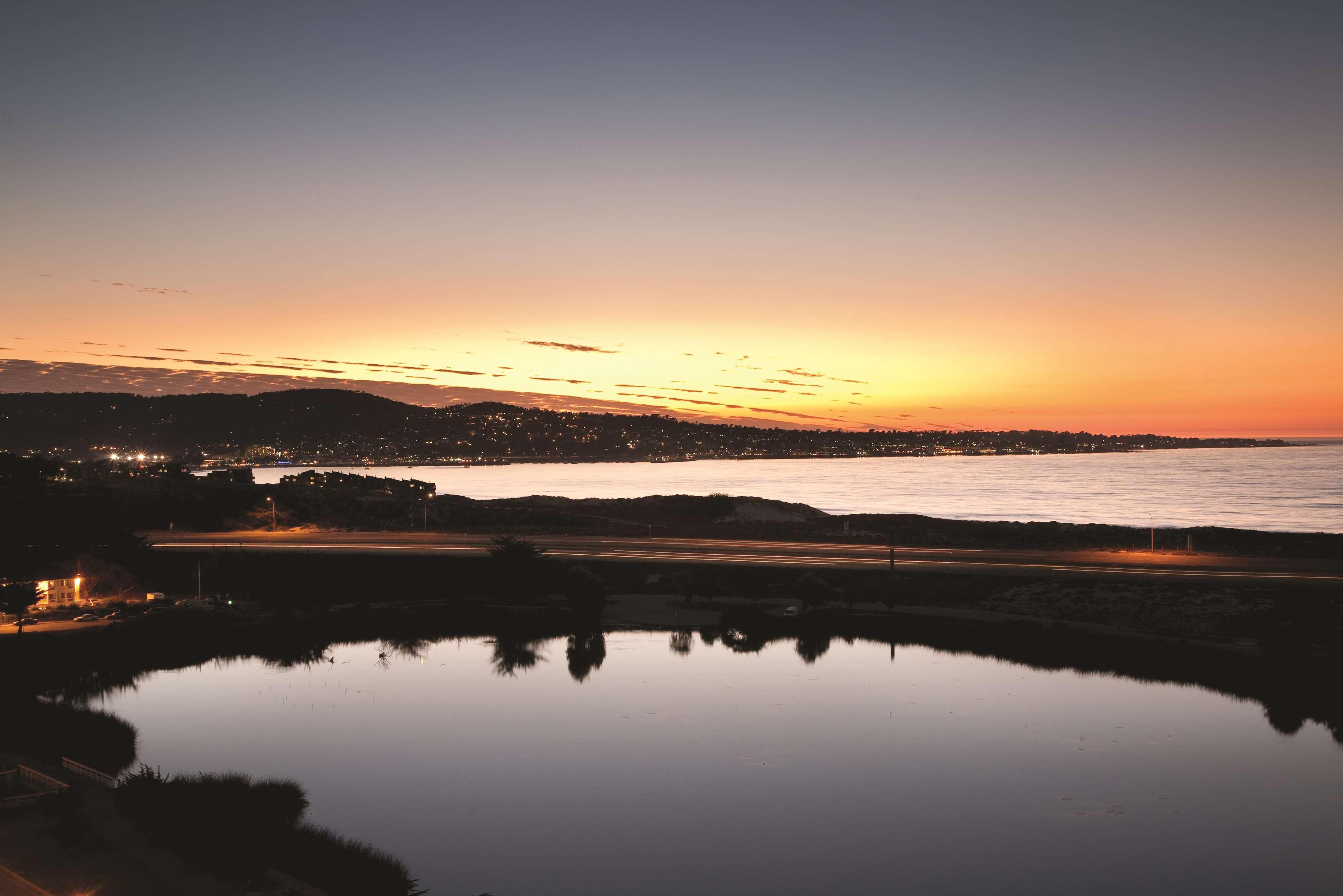 Embassy Suites By Hilton Monterey Bay Сисайд Экстерьер фото