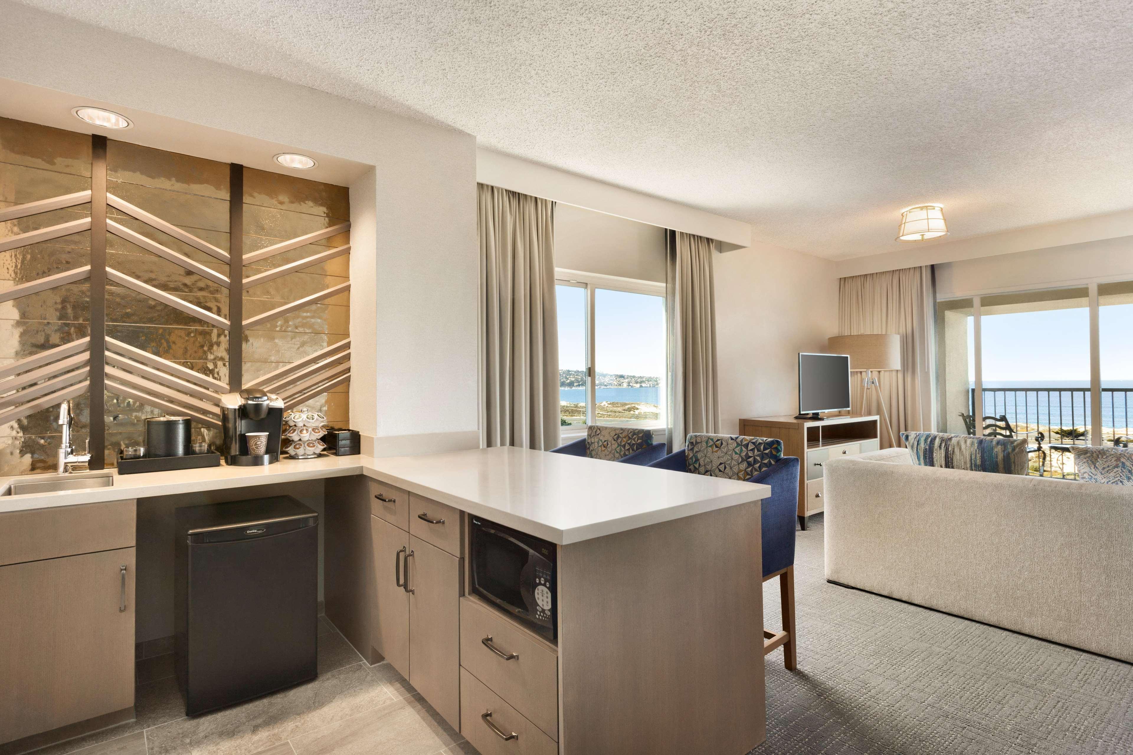 Embassy Suites By Hilton Monterey Bay Сисайд Экстерьер фото