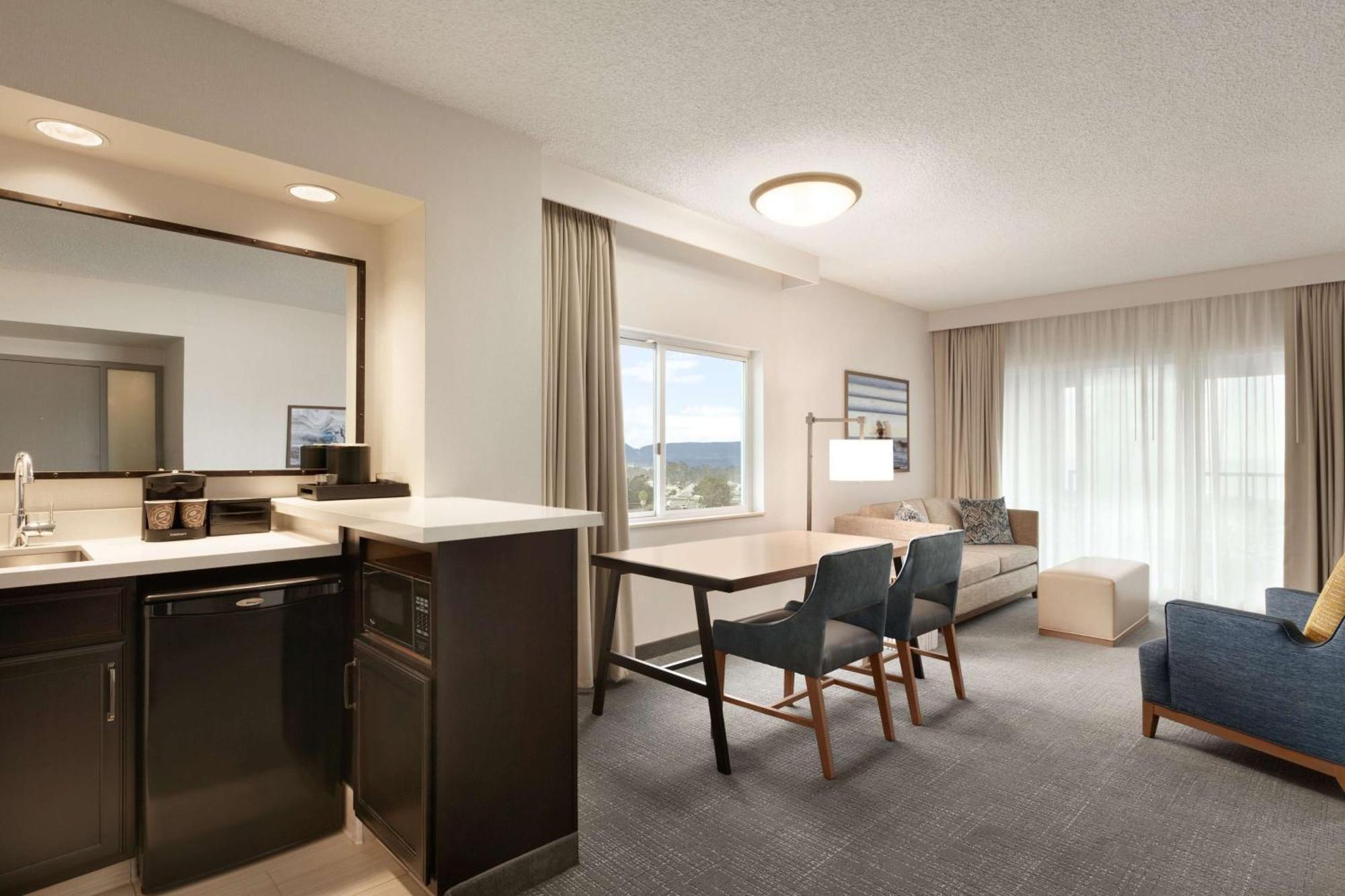 Embassy Suites By Hilton Monterey Bay Сисайд Экстерьер фото