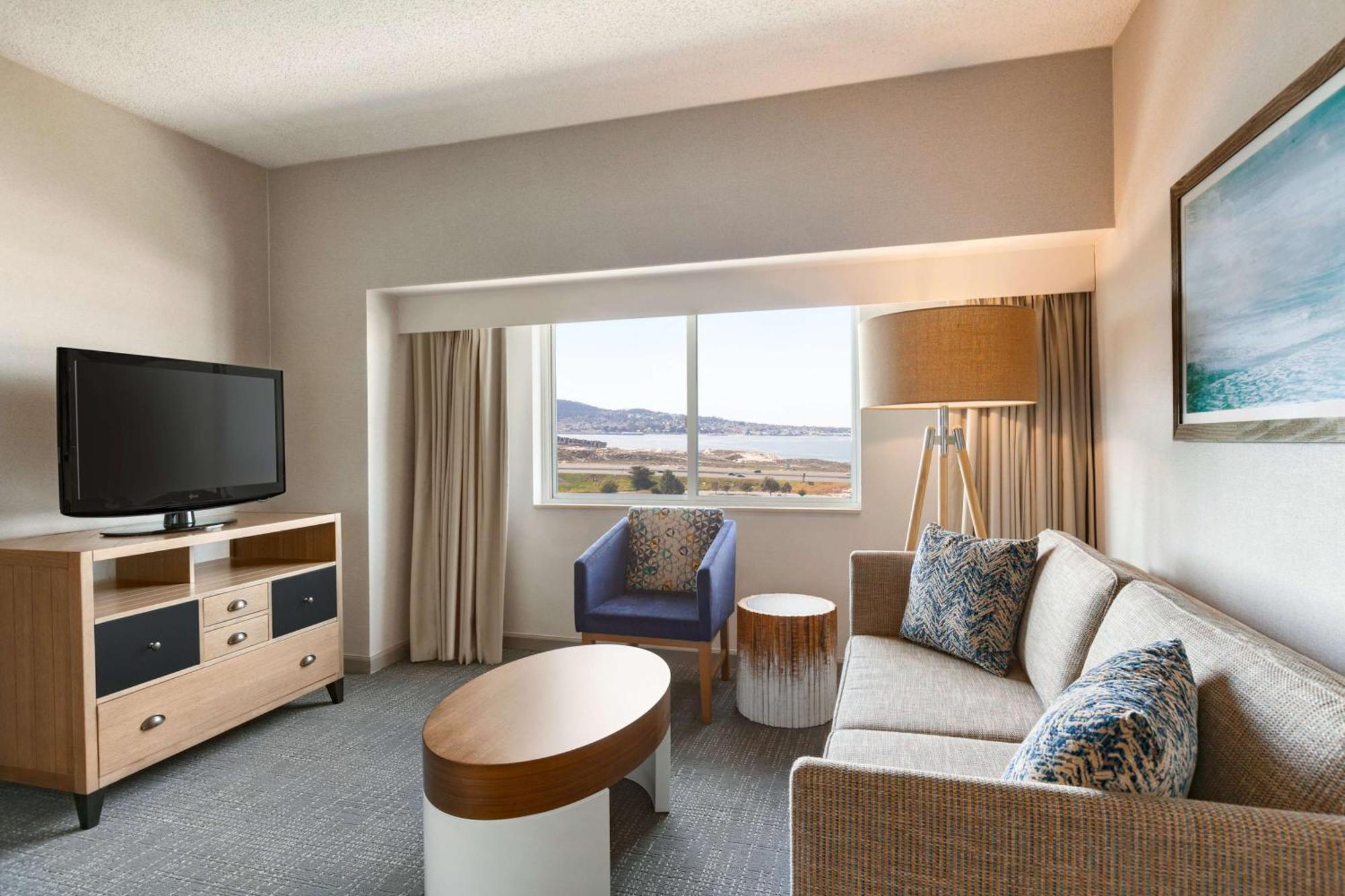 Embassy Suites By Hilton Monterey Bay Сисайд Экстерьер фото