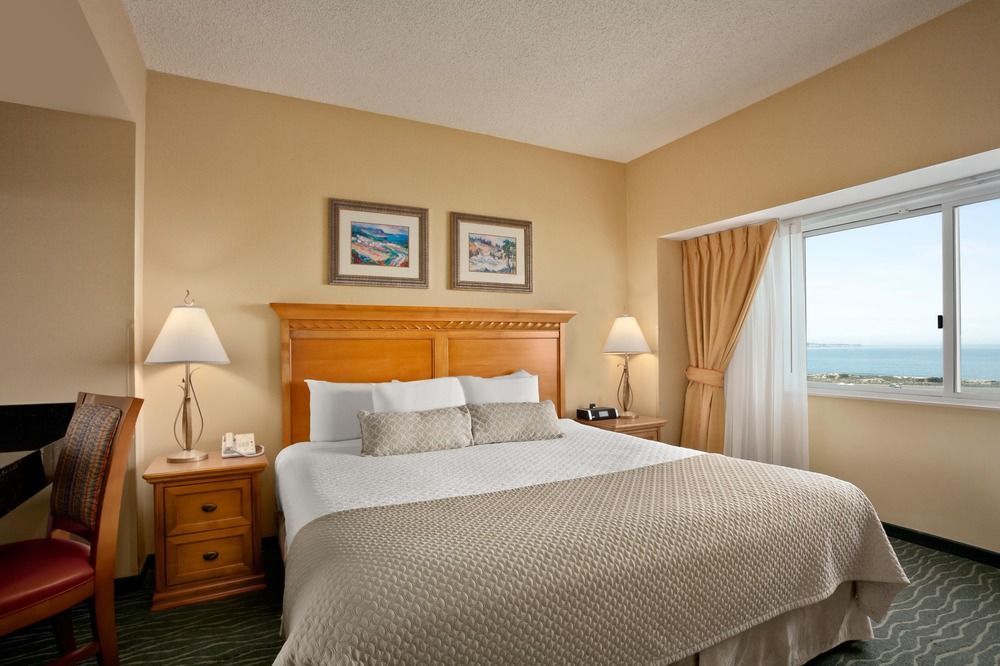 Embassy Suites By Hilton Monterey Bay Сисайд Экстерьер фото